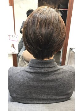 クラン(Chlan) 王道ショートにハイライトカラー