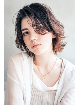 メーヴェ(Mowen) mowen 南堀江 クールショート×ベージュ×外国人風