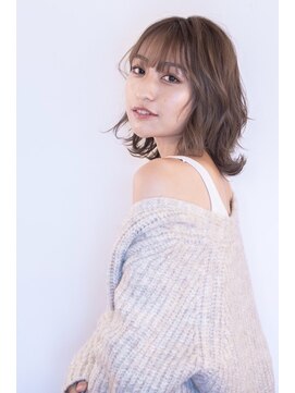 ポンヌフ(Pont Neuf) ミディアムウルフ×プラチナレジェンド