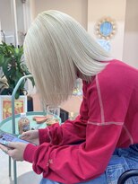 ミテ ナゴヤ(mite nagoya)&nbsp;ホワイトカラー / ホワイトブロンド