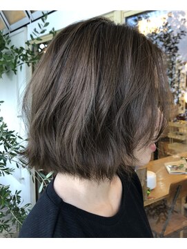 アットホーム(@home) 柔らかボブ