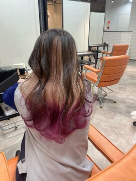 アイリー 名古屋(A/LEE) インナーカラー／ロングヘア