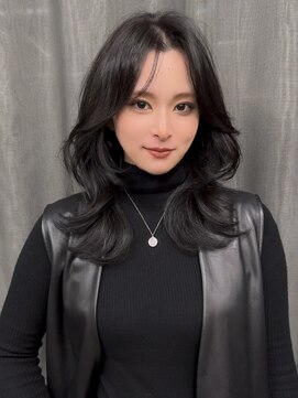 アリュウル 表参道(ALLURE) 韓国くびれ巻きレイヤーカット　ブルーブラック　千葉