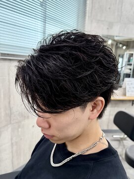 ビカムメンズヘアー 栄店(become men's hair) フェザーパーマ/毛流れ/センターパート/緩めパーマ/ツイスト