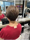 大人女性の、キレイめショート。