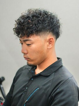 スラッシュ(SLASH) スペインカール/ラルフカール/メンズパーマ/フェード/姫路