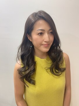 DAMANI 表参道 髪質改善/ヘッドスパ/ハイライト/白髪染め/白髪ぼかし/縮毛矯正 似合わせカット/ミディアムレイヤーカット[表参道駅]