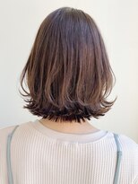 トゥーナ 表参道(tona) ミディアムレイヤー、外ハネボブ、グレージュ、脱白髪染め☆