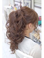 リサ 恵比寿(risa.)&nbsp;華やかポニーテール