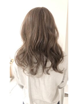 アフィナー(Afinar) 【横浜/Afinar】外国人風ミルクティーグレージュ♪