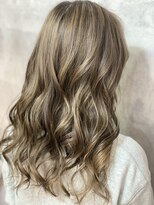 ヴィヴ(VIVE)&nbsp;3Dハイベージュ！