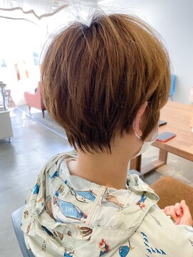 アイノア(AInoa) ショート×ブラウン