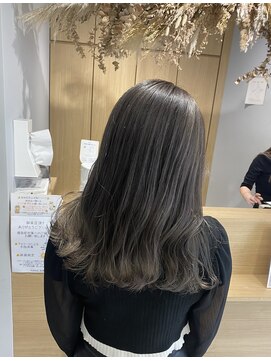 アヴァンス 京橋店(AVANCE) ワンブリーチでできるグレージュ