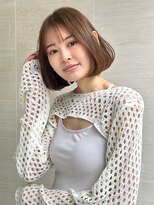 オーロ(ORO)&nbsp;くびレイヤーボブルフネビージュ小顔ワンレンショート