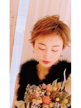 エバービューティーアトリエ(ever beauty atelier) フェミニンショート