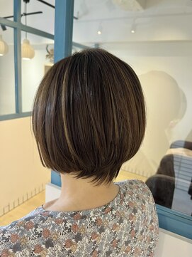 ラソニシカサイ(Lazo nishikasai) 艶感ショートボブ