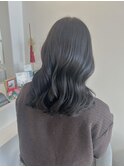 オリーブグレージュ
