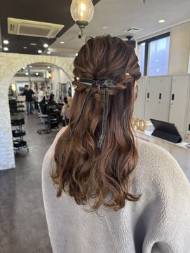 ルクスバイアフィナー(Luxo by Afinar) 【 町田 / Luxo by Afinar / ハーフアップ】