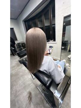 レーヴ(REVE) ストレートグレージュミディ