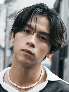 フィフス トウキョウ (fifth TOKYO) 渋谷フェザーパーマメンズカットセンターパートウルフマッシュ