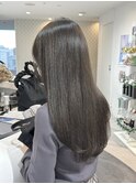ダークグレージュ暗髪冬カラーレイヤーカット