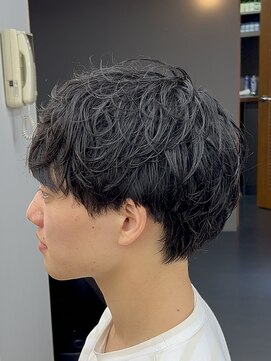 ザデイトウキョウ 表参道 青山(THE DAY TOKYO) MEN’S/波巻きツイストスパイラル/リバースセンターパート