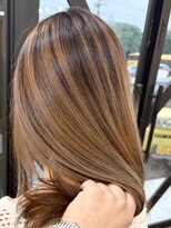 ウィリーベル 沖縄(WILLIE BELLE)&nbsp;髪質改善/エアーストレート/キャラメルブラウン/ハニーベージュ