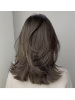 シェーン 仙台駅広瀬通店(schon) ダークオリーブグレージュ