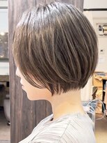ヨリ トウキョウ(yori Tokyo) 似合わせカット30代40代50代ショートボブくびれレイヤーカット