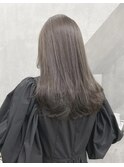やわらかグレージュ