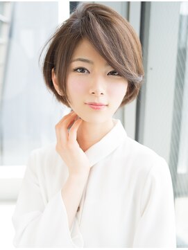 ローラン(ROULAND) 大人女性にオススメなフォルムが美しく見えるショート