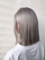 ジーナ 博多(Zina)&nbsp;小顔オリーブカラーボブルフハイライトカラークールショート