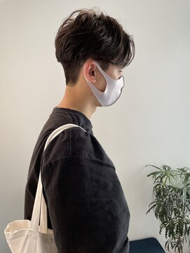 トレス(TRESS) センターパート 刈り上げマッシュ 毛流れパーマ