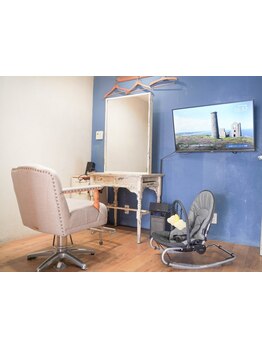 【フォトスタジオ併設】完全個室のプライベート施術で、小さなお子様とのご来店でも気兼ねなく過ごせます☆