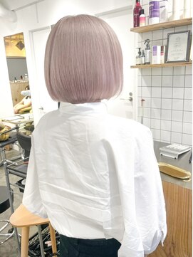 ミラ 新宿(MILA) パールホワイト/ミルクブロンド/ホワイトピンク/スノーベージュ