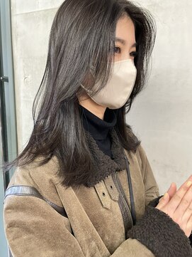 ヌーフェム(nuu fem) ディープグレージュ×レイヤーカット