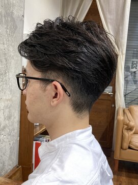 シルフィ(sylph) ナチュラル/クセ生かし/刈り上げ