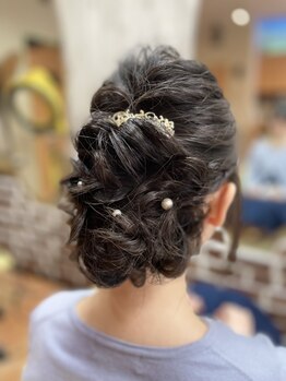 ヘアー シュプール(hair SPUR)の写真/[篠崎駅徒歩3分]特別なイベントはお任せ下さい!可愛いをキープできると大好評★デート・女子会・婚活にも！