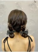 オトナ可愛いリボンツイン