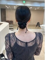 ヴィサージュアクト(VISAGE a.c.t)&nbsp;シニヨンアレンジ