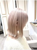 ぷっつり切りっぱなしボブ×ペールベージュ
