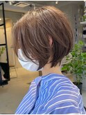 大人ショートボブヘア切りっぱなしボブ丸みショートヘア30代40代