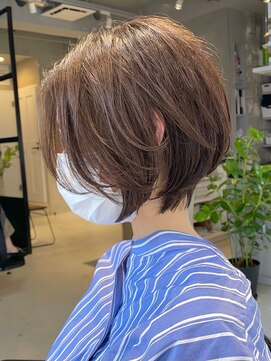 エリマ 武蔵小杉(elima) 大人ショートボブヘア切りっぱなしボブ丸みショートヘア30代40代