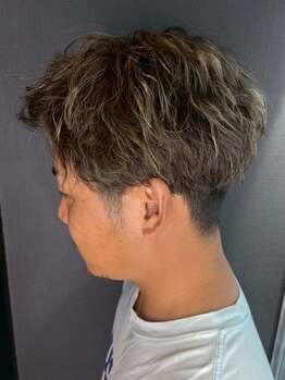 デュードラボ ヘア(DUDELAB ヘア)の写真/【堺筋本町30秒】あなたのこだわりもくみとりながら最適なご提案で旬のスタイルに☆