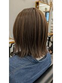 切りっぱなしボブ×ハイライト