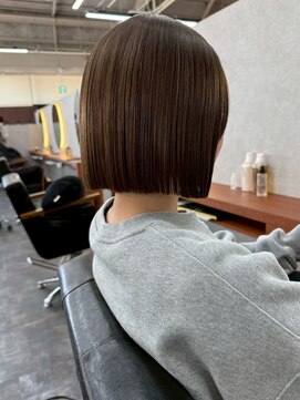 オズ 安積店(OZ) 前髪あり透明感ベージュボブ