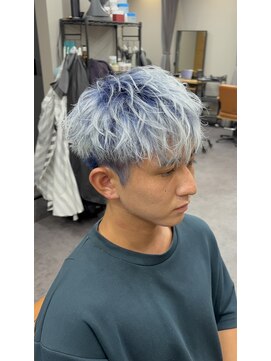 マーレ 宇部店(MARE) ブルー×ホワイトデザインカラー
