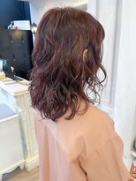 キャアリー(Caary)&nbsp;ゆるふわニュアンスパーマ福山人気20代30代カシスピンクカラー