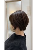 ショートボブ