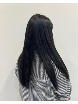 ラ ルーチェ(La Luce) 髪質改善×ネイビーブラック×ロング